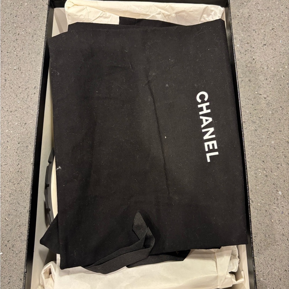 CHANEL Silver Mesh Sneakers - Picture 13 of 14